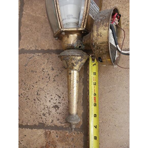 AGED BRASS Motion Outdoor Light Fixture Farmhouse Cottage Beachy Movie Set Prop - Picture 15 of 16